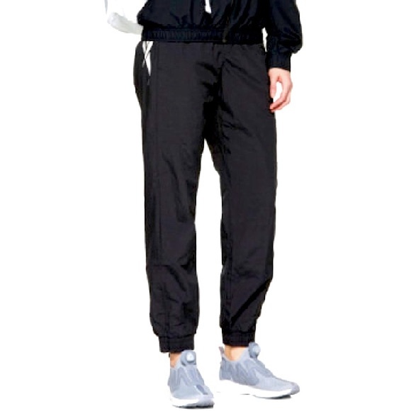 REEBOK Classics Black LF Trackpants - Picture 2 of 6